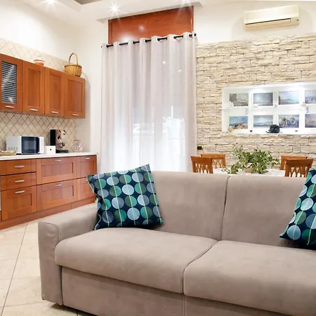 Lazzarella House *
