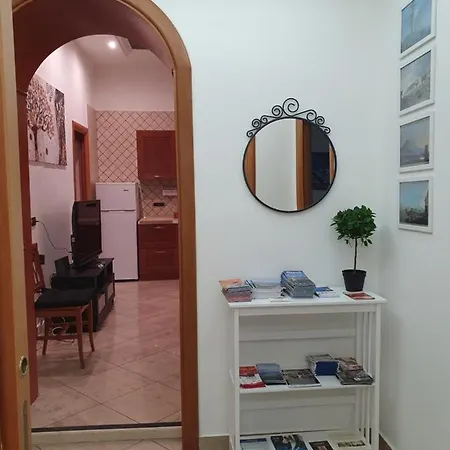 Apartmán Lazzarella House *