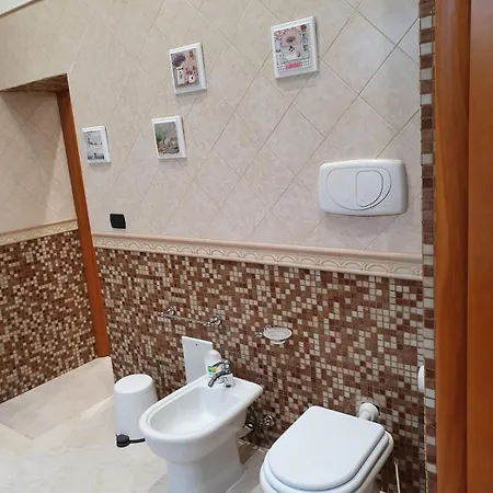 Lazzarella House Neapol